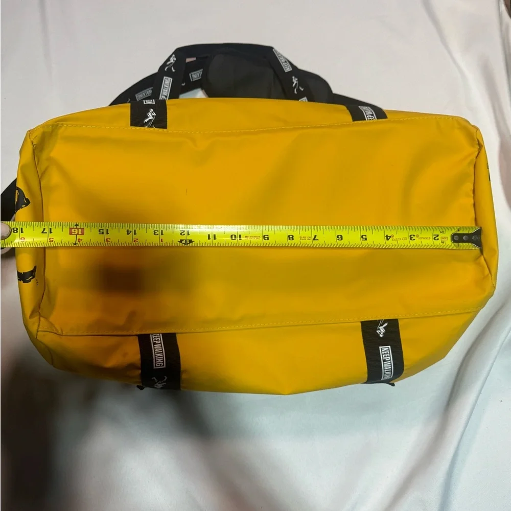 Johnny Walker Yellow Duffel Bag - Keep Walking (Promo)
